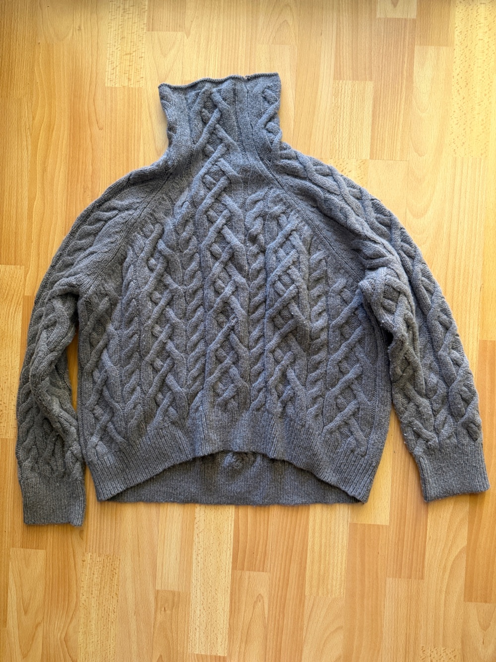 Vince Gray Cable Knit Women’s Sweater